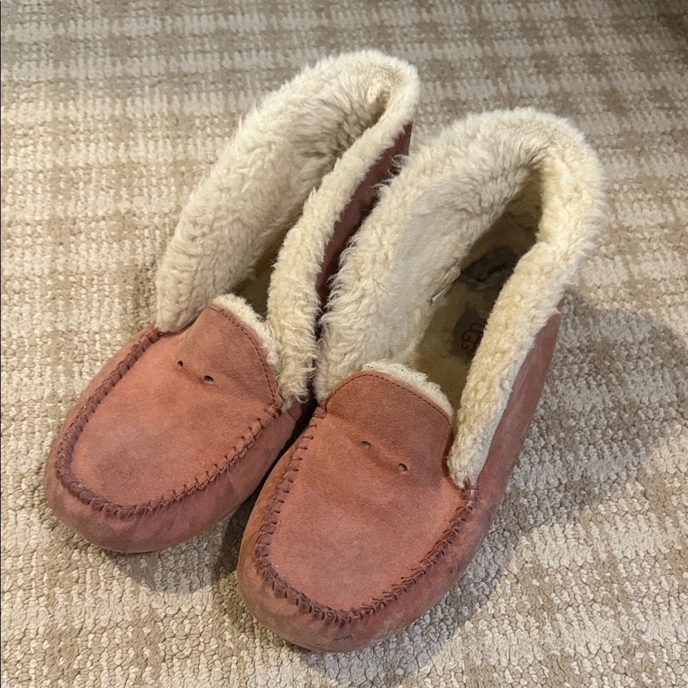 Ugg Athena moccasin/ slippers